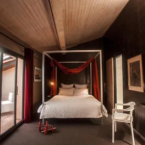 4* Couette-café La Closerie Aux Violettes -